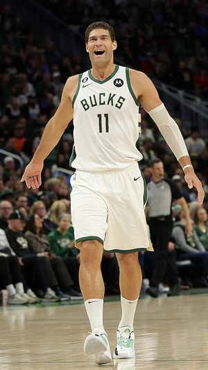 Cómo Milwaukee Bucks ha reinventado la mejor defensa de la NBA alrededor de Brook Lopez