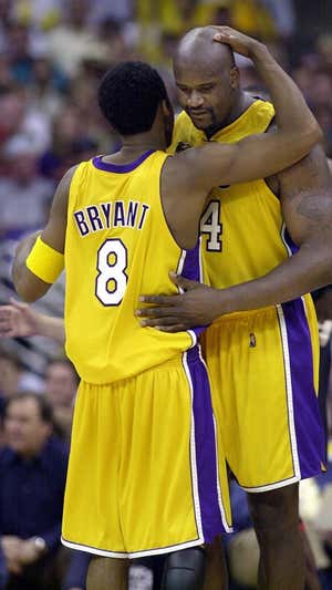 Kobe Bryant y Shaquille O'Neal durante un partido. AFP
