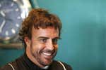 Alonso sonríe tras su estreno con Aston Martin: «Soy mucho más optimista ahora»