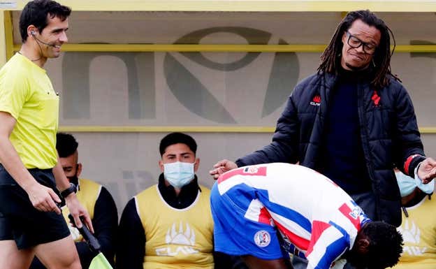 Davids, durante su etapa como entrenador del Olhanense. Getty Images