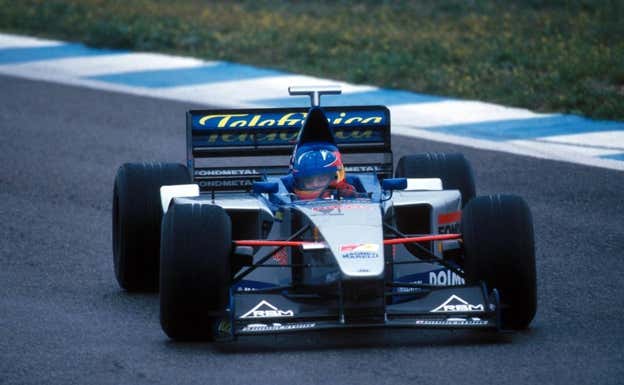 Fernando Alonso, durante su primer test con un F1 en Jerez, en diciembre de 1999.  Minardi