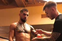 Ilia Topuria se da un baño de masas antes del UFC 282