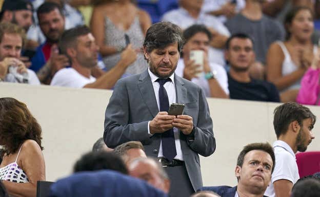 Mateu Alemany sigue con sus 'obras' en el Camp Nou.  GETTY