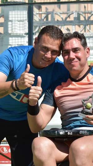 Beto durante la entrega de trofeos del Open de Tarancón  RELEVO