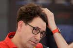Mattia Binotto dimite como jefe de Ferrari tras las presiones de los últimos meses
