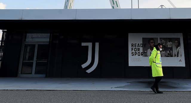 Indiferencia de la afición y caos en el club tras la tormenta en la Juve