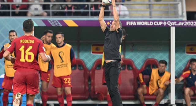 «¡Que estamos fuera!»: Así se coció el bloqueo de la Selección contra Japón