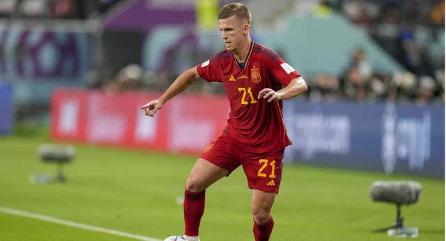 Dani Olmo cambia el paso de las rotaciones en ataque