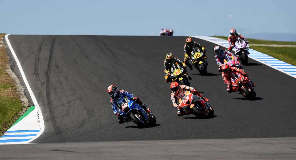 Varios pilotos se disputan la victoria en Phillip Island.