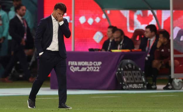 Dalic, con la mano en el bolsillo durante el pasado Croacia - Bélgica.  REUTERS
