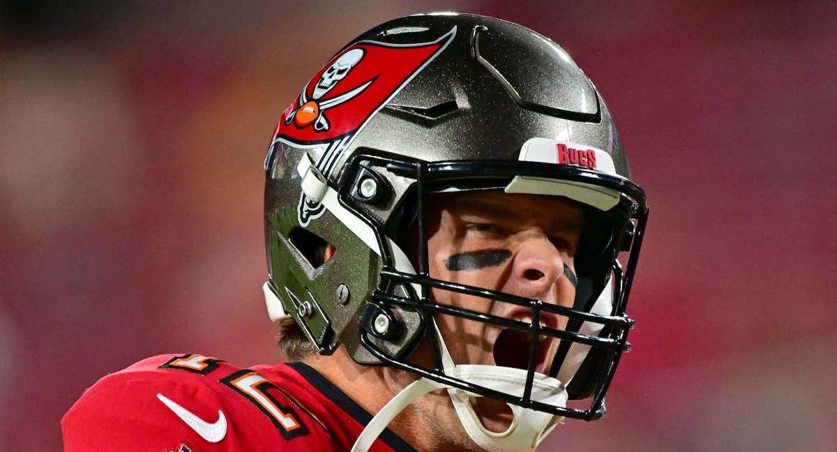 Tom Brady celebra la victoria de los Bucs en el último segundo.