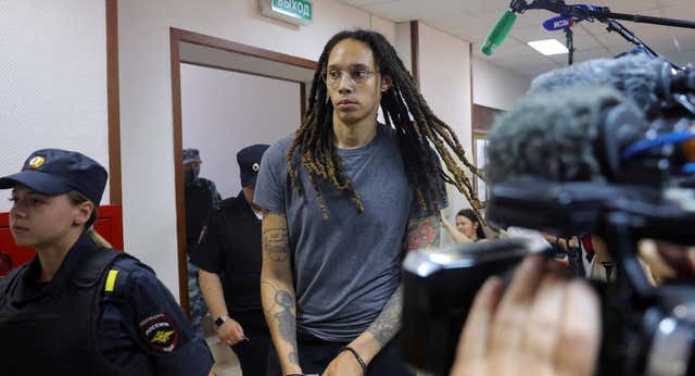 Rusia libera a Brittney Griner tras un intercambio con un traficante de armas