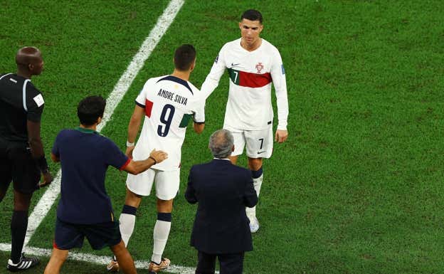 Cristiano Ronaldo, tras su sustitución ante Corea del Sur. REUTERS