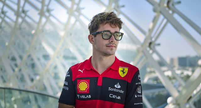 Leclerc: «Siempre he tenido una buena relación con Vasseur, pero eso no debe influir a Ferrari»