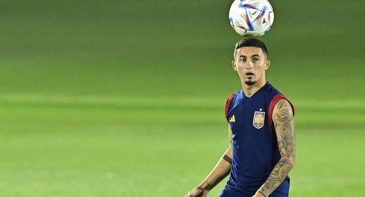 Yeremy Pino, en un entrenamiento con la Selección en Catar. /AFP