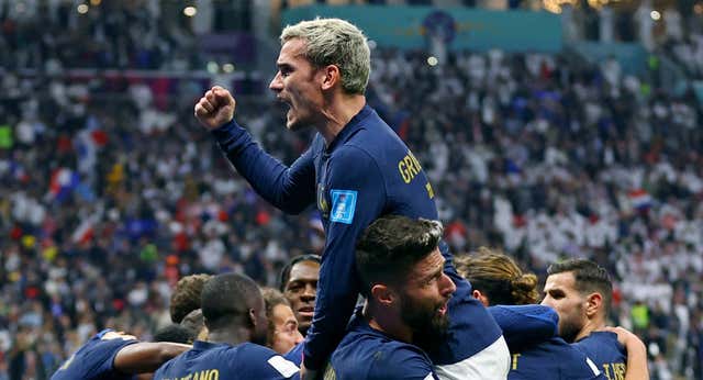 Francia desmitifica la ‘maldición del campeón’