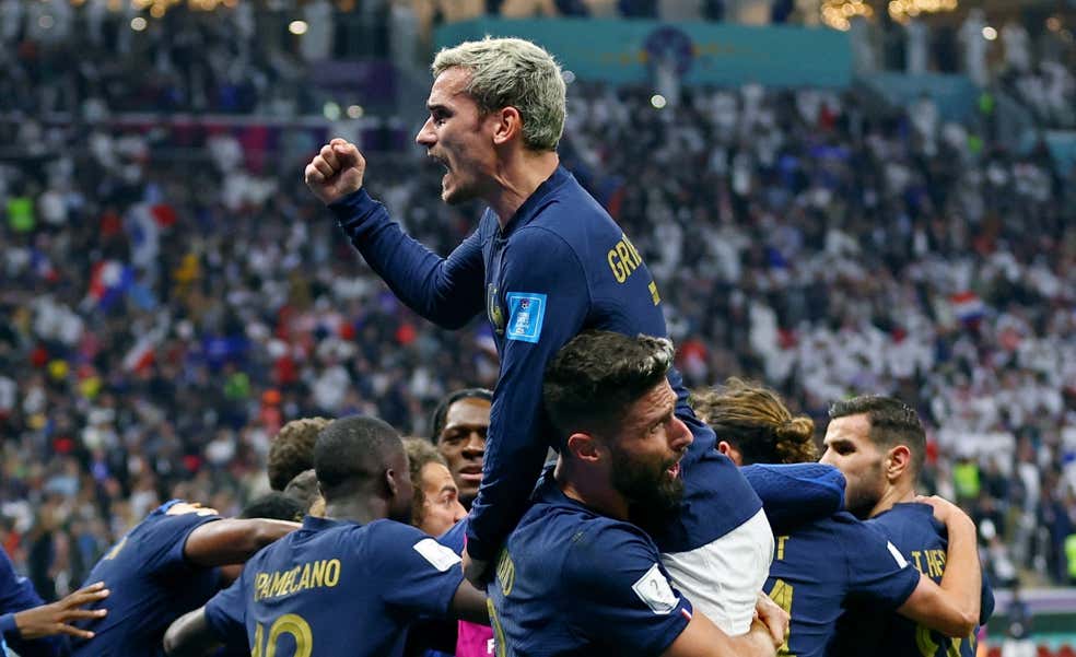 Francia desmitifica la 'maldición del campeón'