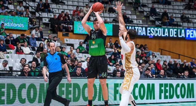 Joel Parra, un campeón de Europa que explota desde el triple y bate su récord con Joventut