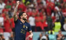 El 'viaje' de Theo Hernández: tigres blancos, un palo a Deschamps y una conversión madridista