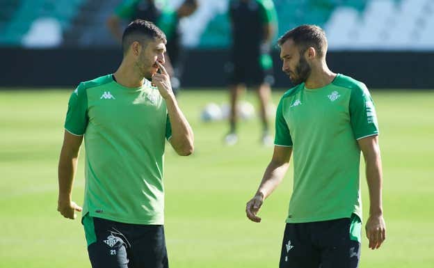 Guido y Pezzella durante un entrenamiento.