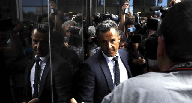 El Barça activa la carta de Jorge Mendes para generar fair play