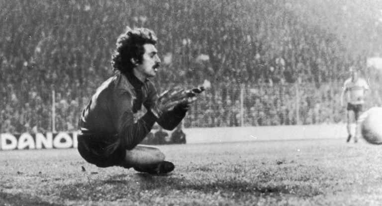 Miguel Ángel, durante un partido con el Real Madrid.