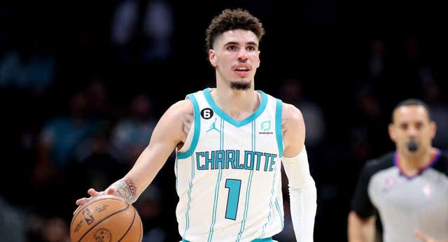 LaMelo Ball es la única esperanza de unos Hornets sin rumbo ni aspiraciones