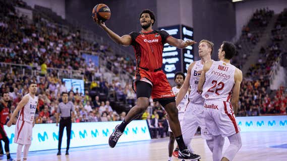 Cristiano Felicio, en un partido con el Granada esta temporada. /ACB