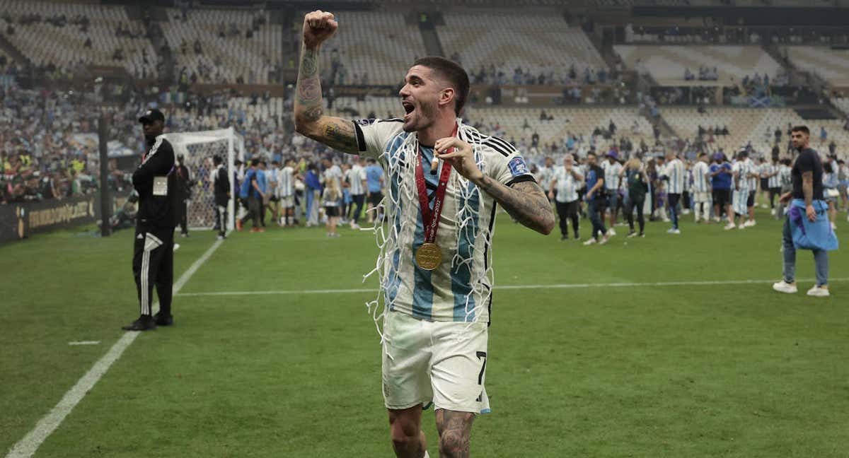 De Paul vuelve de Catar como campeón del Mundo, un pronóstico que llevaba augurando tres meses atrás.