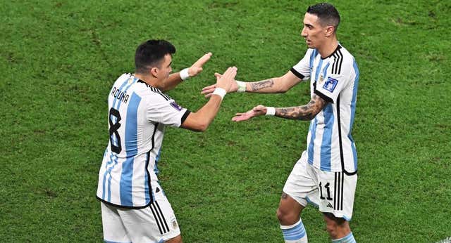 El Sevilla aguarda a Acuña en condiciones para jugar en Vigo
