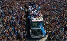 Cuatro millones de personas y la Albiceleste en helicóptero en la fiesta argentina en Buenos Aires