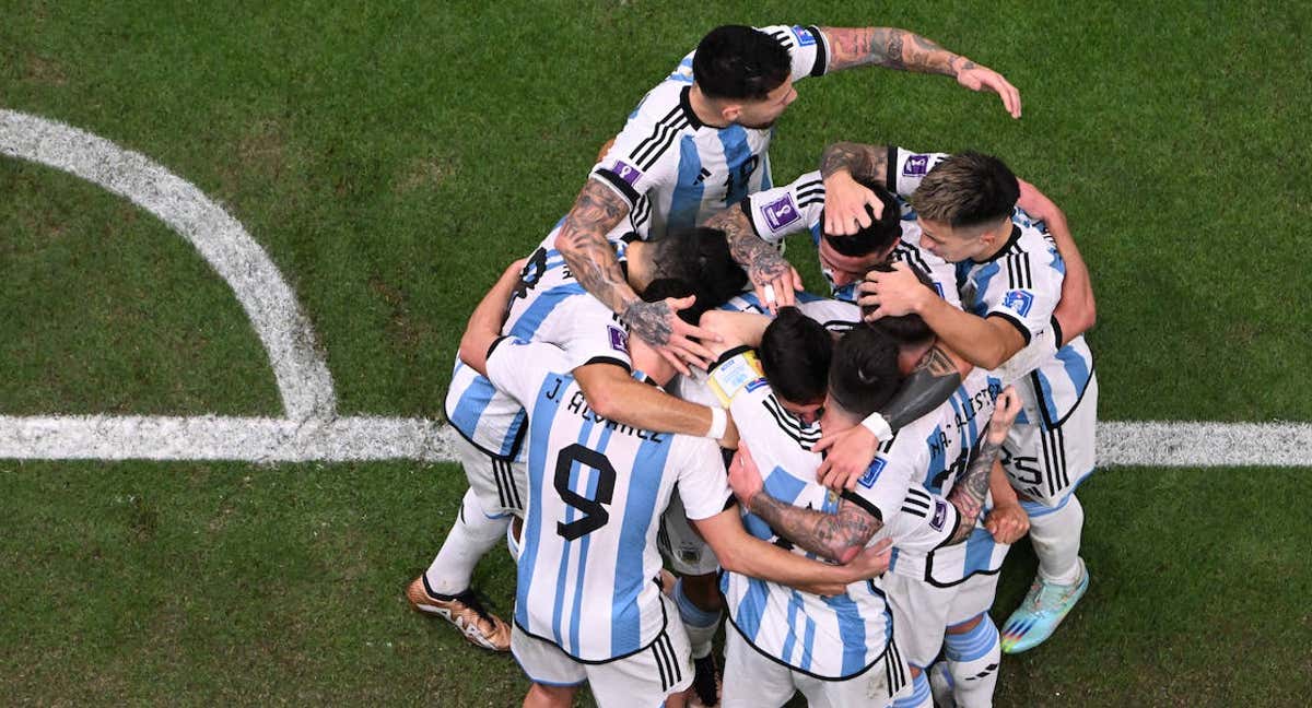 Argentina festeja un gol durante el Mundial.