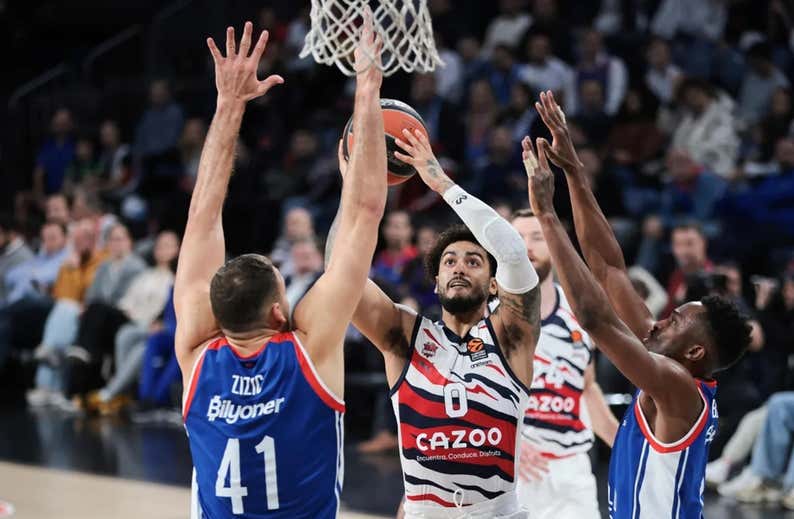 Contundente triunfo blanco; Baskonia sigue intratable