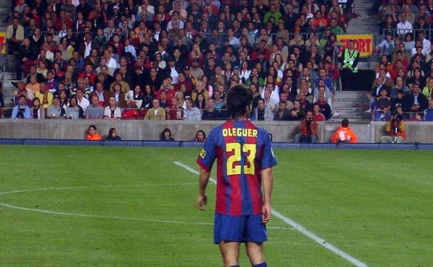 Oleguer, en un partido en el Camp Nou. GETTY