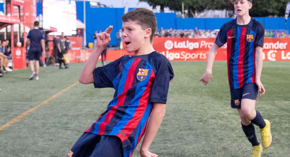 El Barça celebra su pase a semifinales de la Promises.