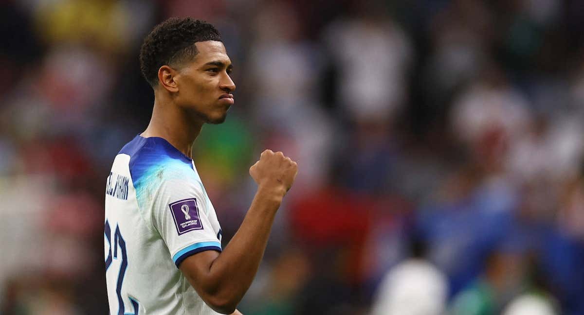 Bellingham celebra un gol con Inglaterra. /