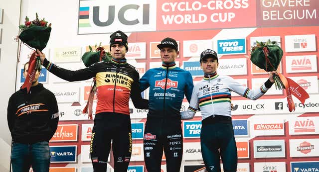 Wout Van Aert, Van der Poel, Pidcock: los tres Reyes Magos del ciclocross y sus Navidades de barro