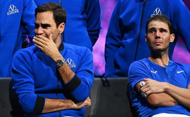 Federer y Nadal, en la retirada del suizo. EFE