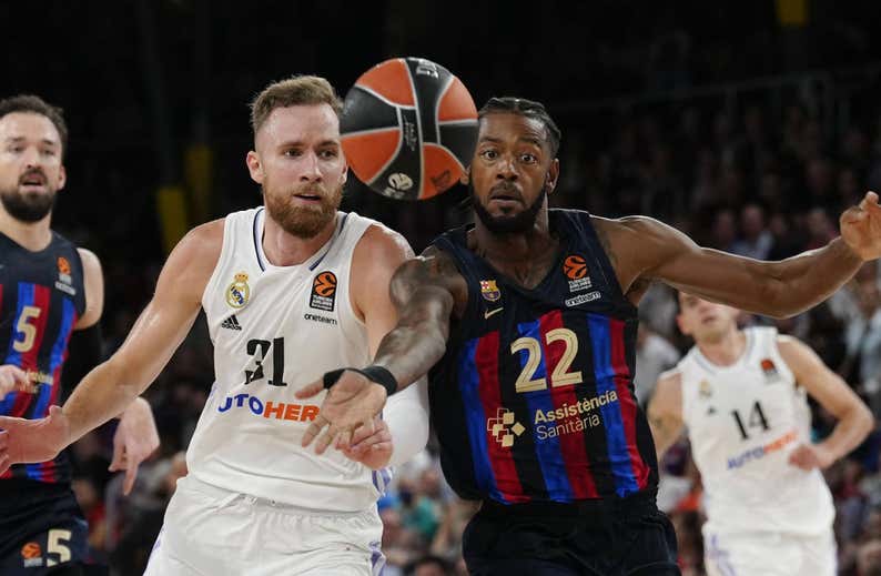 Real Madrid y Barcelona se ven las caras en ACB rodeados de dudas