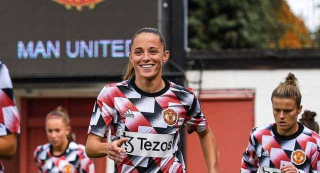 Las 10 estrellas del fútbol femenino que quedan libres