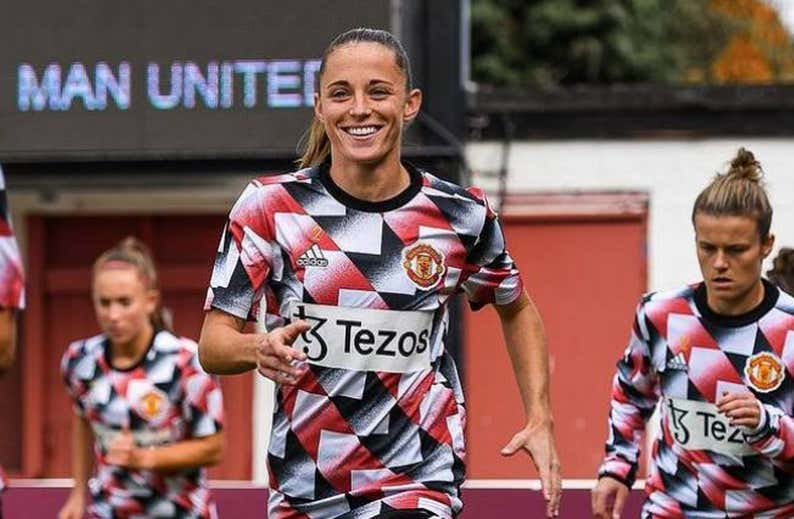 Las 10 estrellas del fútbol femenino que quedan libres