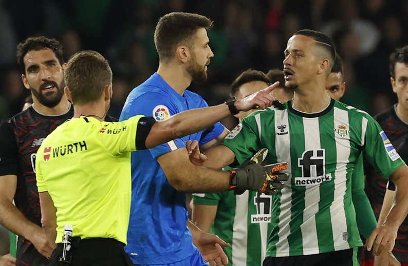 El Betis presenta alegaciones por Luiz Felipe