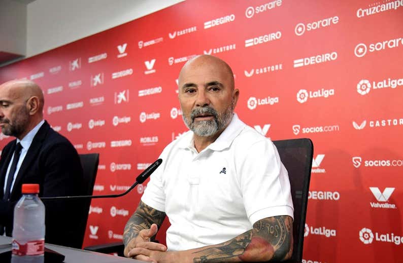 Sampaoli: «A Monchi le pedí un delantero de 20 goles»