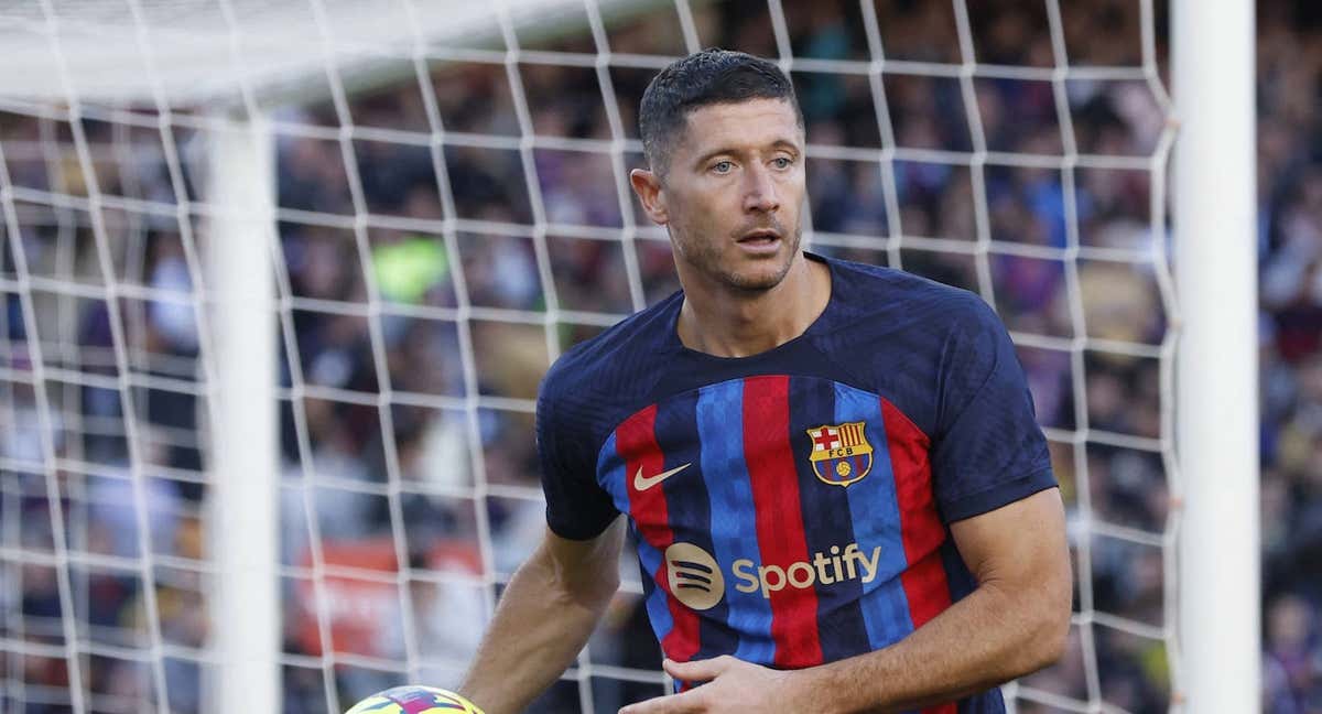 Lewandowski, en un partido con el Barcelona./AFP