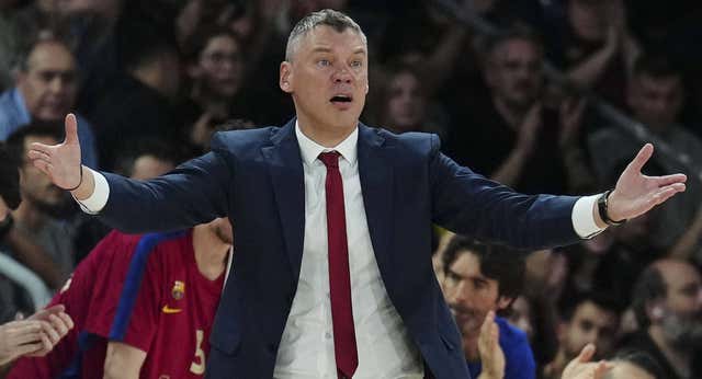 Los Reyes Magos traen carbón a Baskonia y Barça en Euroliga