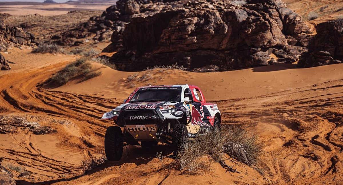 Nasser Al Attiyah, durante una etapa del Rally Dakar 2023.
