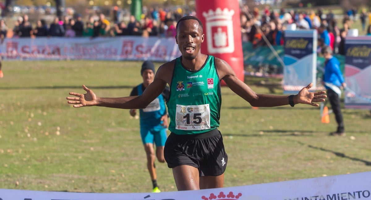 Thierry Ndikumwenayo ha sido el gran dominador de la temporada de cross.