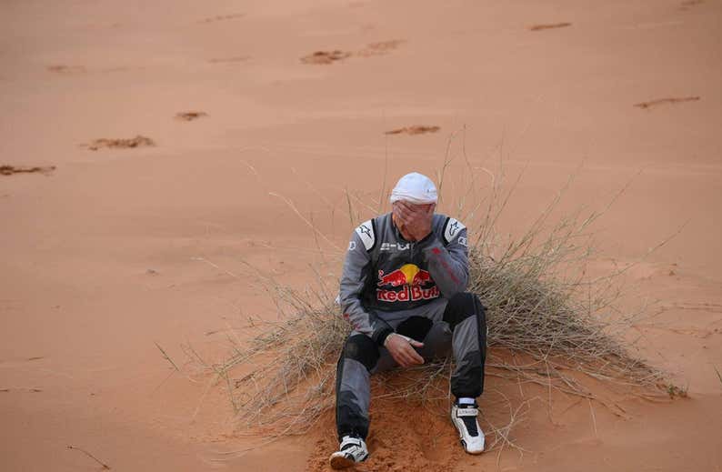 'Game over', el Rally Dakar se acaba para Carlos Sainz