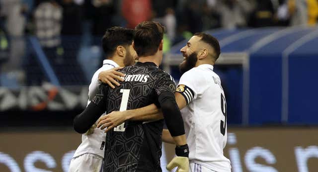 Supercourtois vuela y lleva al Real Madrid a la final