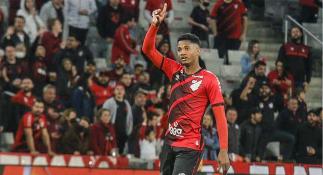 El Betis negocia por Abner Vinícius